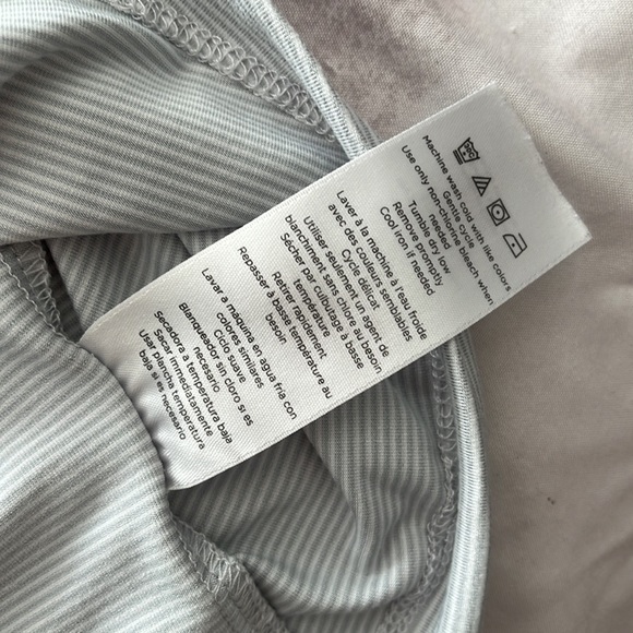 “Danskin-Women’s workout shirt size small” - Picture 5 of 7